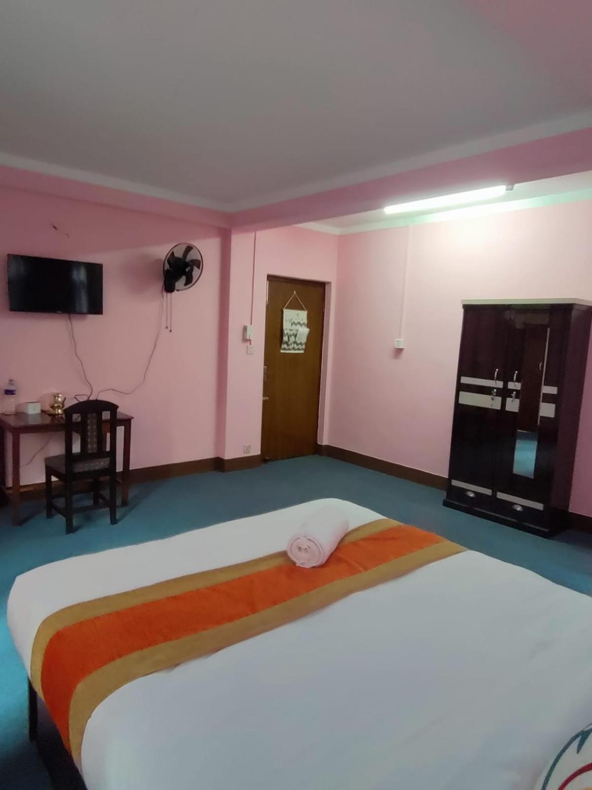 Andrew Home Kathmandu Exterior foto